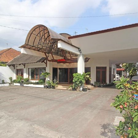 Reddoorz Plus @ Taman Siswa 3 Джок'якарта Екстер'єр фото