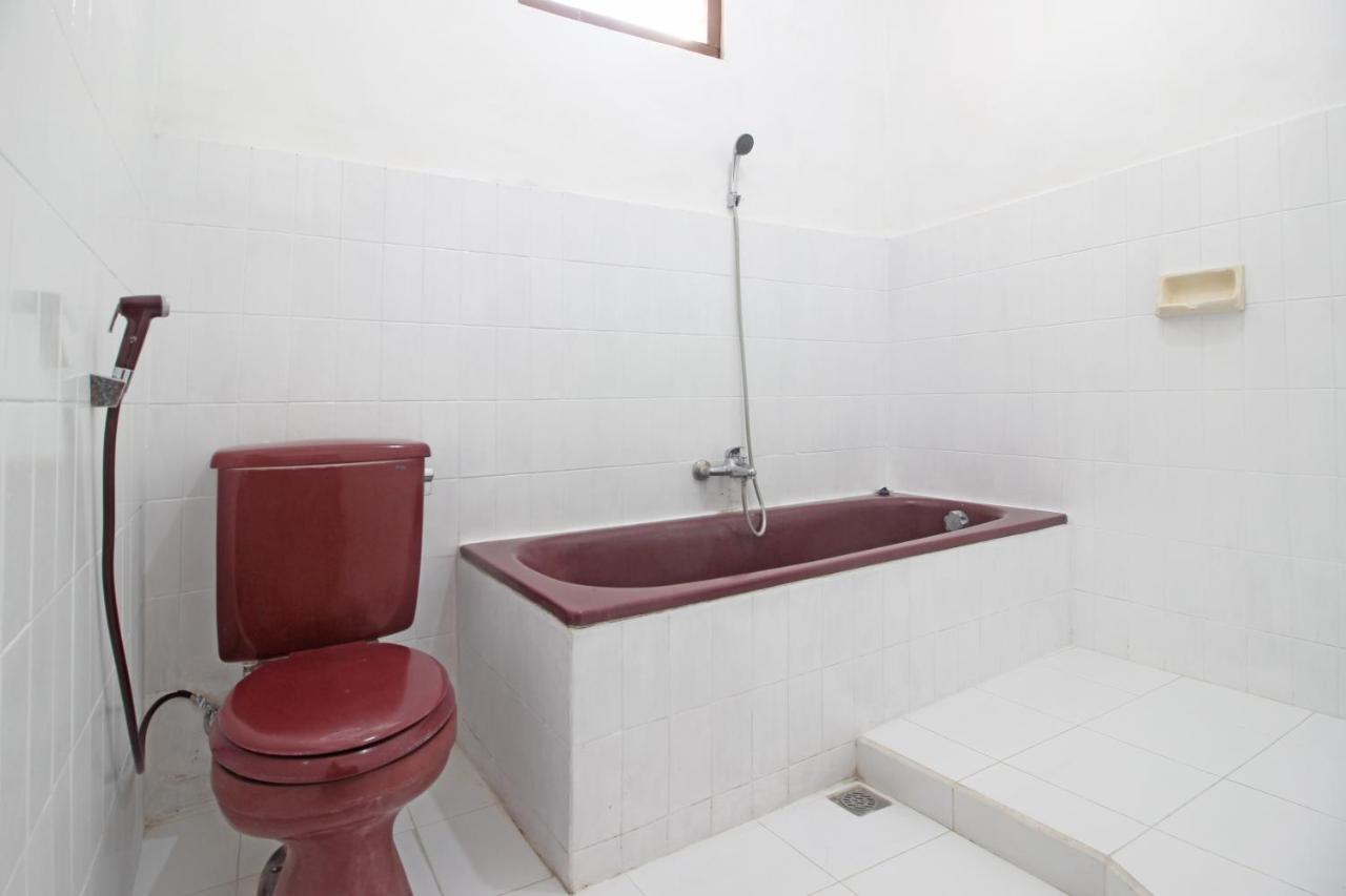 Reddoorz Plus @ Taman Siswa 3 Джок'якарта Екстер'єр фото