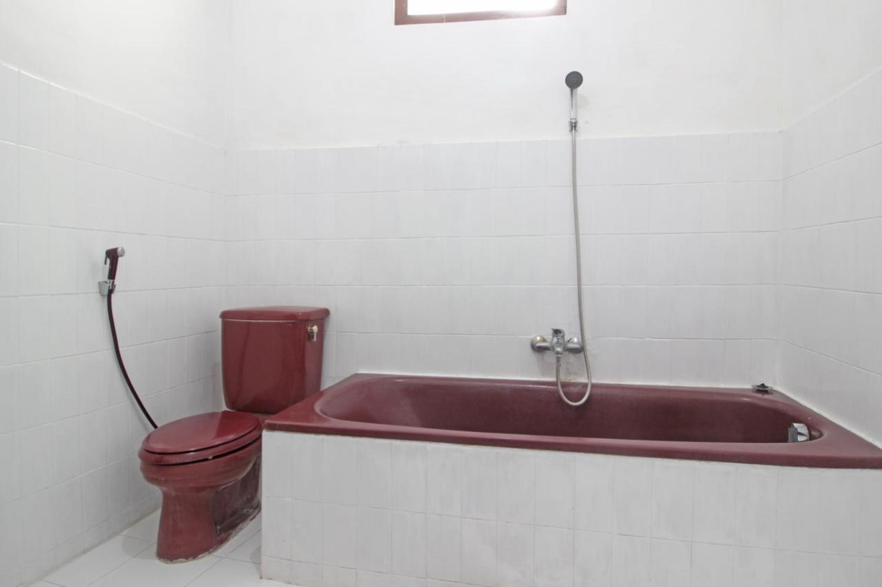 Reddoorz Plus @ Taman Siswa 3 Джок'якарта Екстер'єр фото
