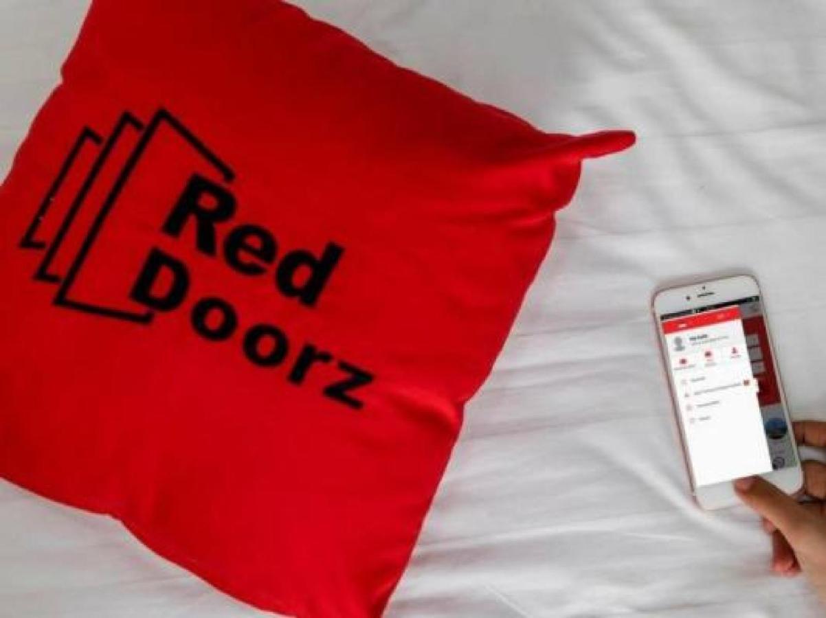 Reddoorz Plus @ Taman Siswa 3 Джок'якарта Екстер'єр фото